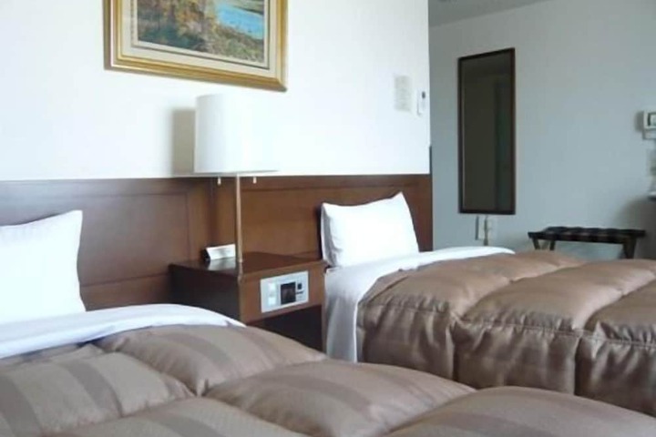 Room 6 of 26