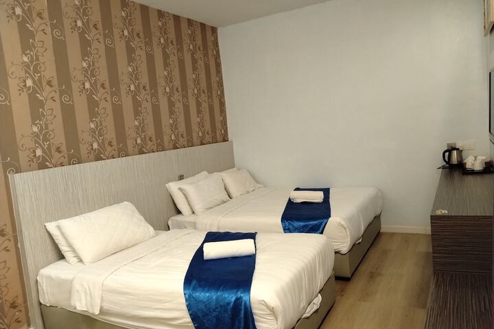 Room 51 of 66