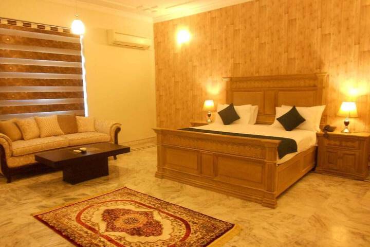 Room 8 of 15