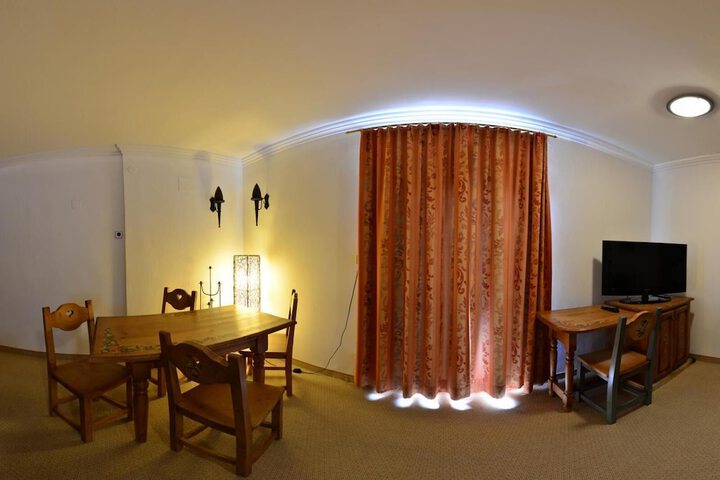 Hotel Interior 10 of 27