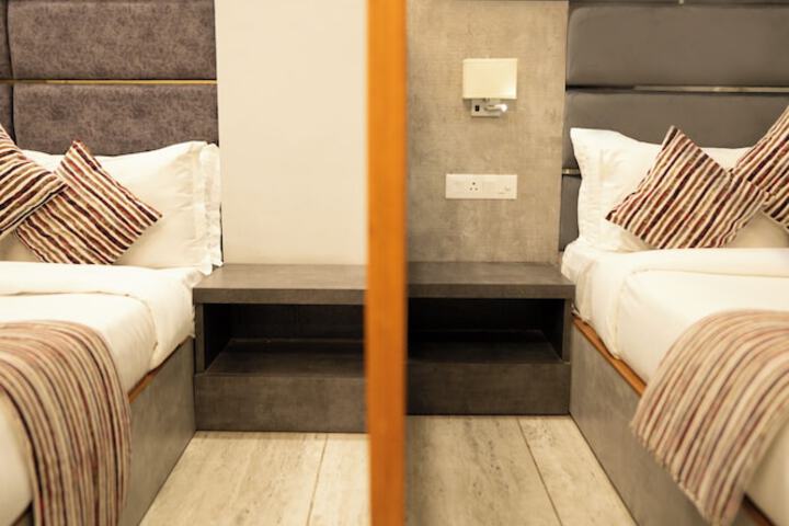 Room 46 of 123