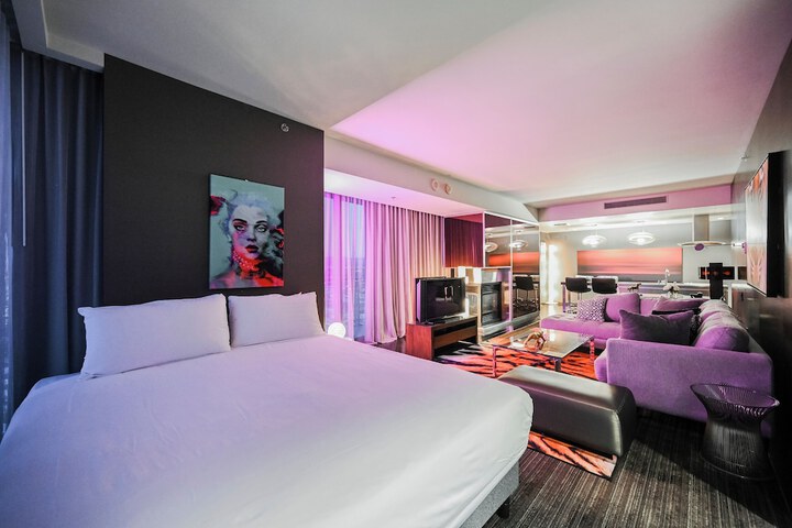 Room 259 of 484