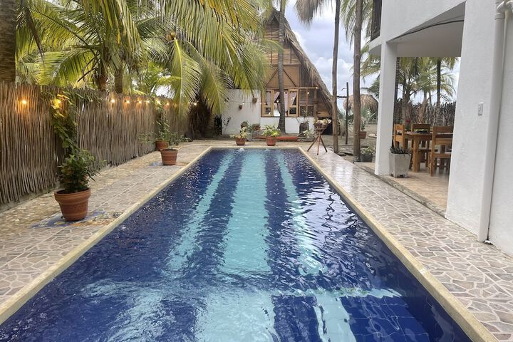 Pool 10 of 39