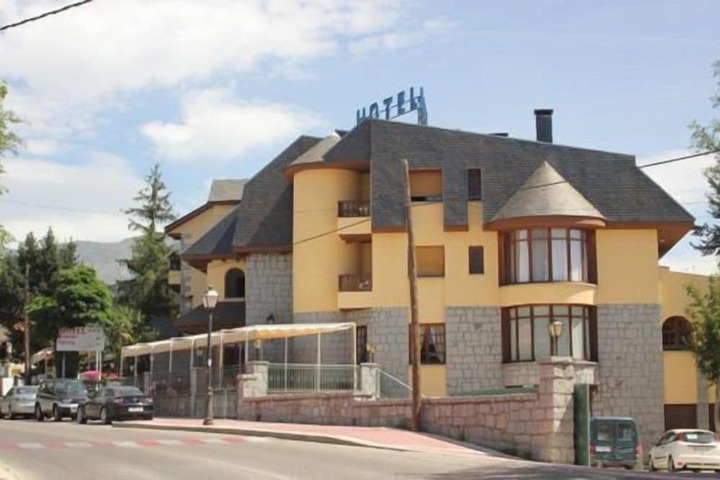 Hotel 51 of 52