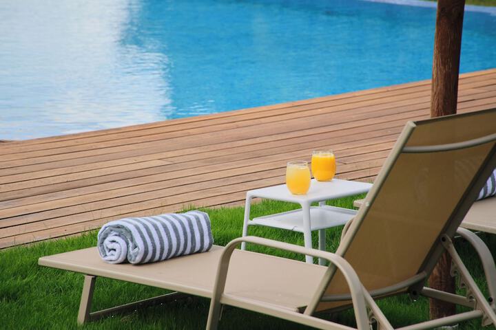 Pool Hotel