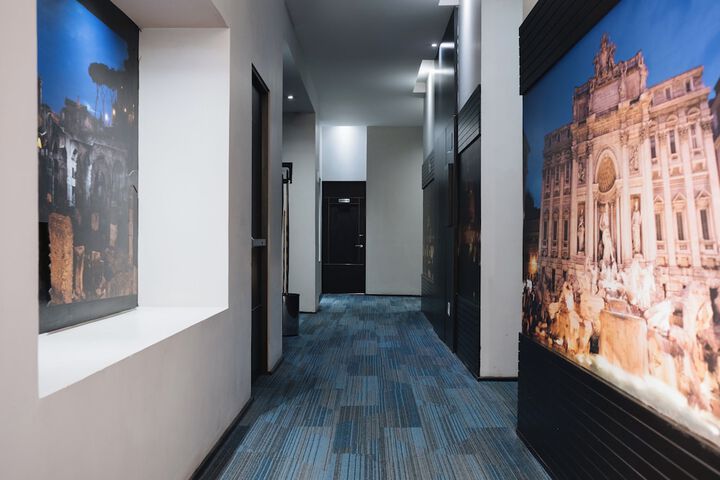 Ballroom/Hall 42 of 48