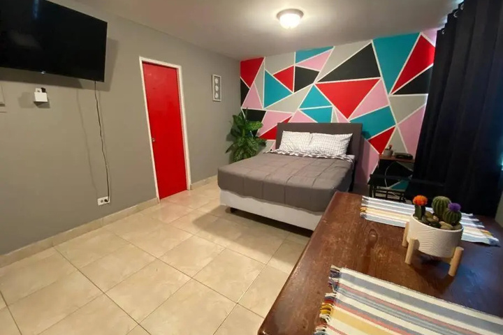 Room 5 of 17