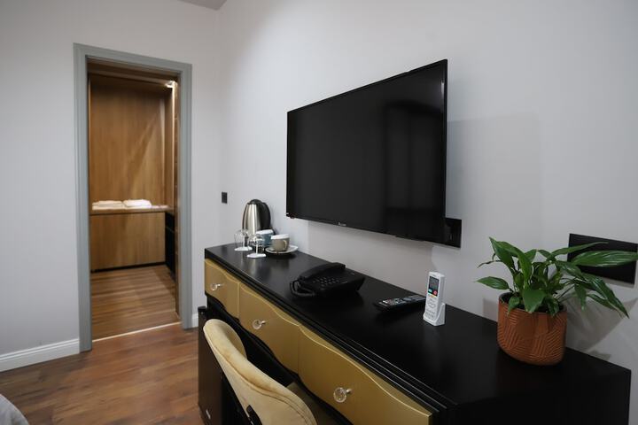 Room 78 of 121