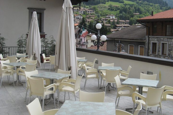 Terrace/Patio 26 of 27