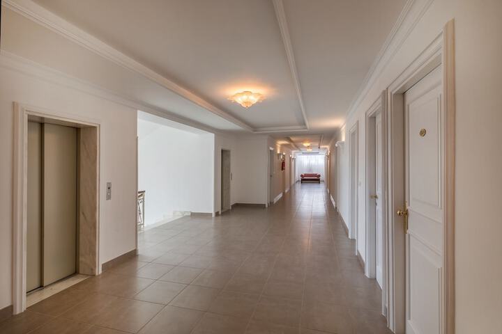 Ballroom/Hall 42 of 47