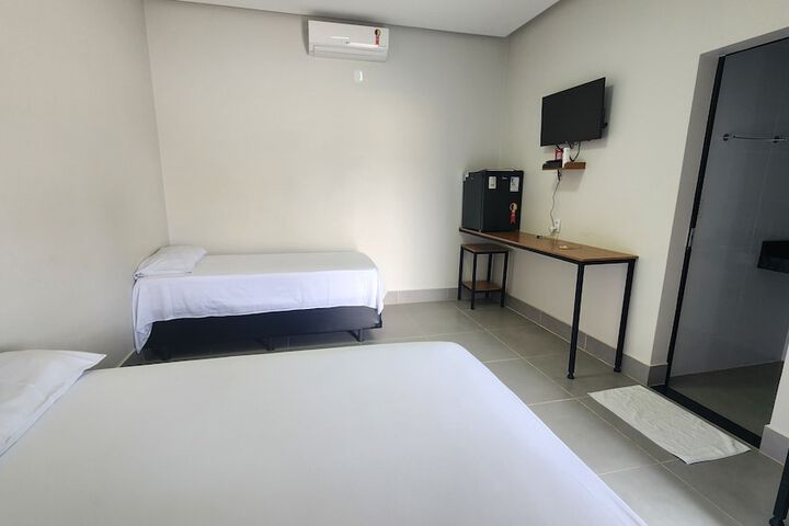 Room 28 of 52