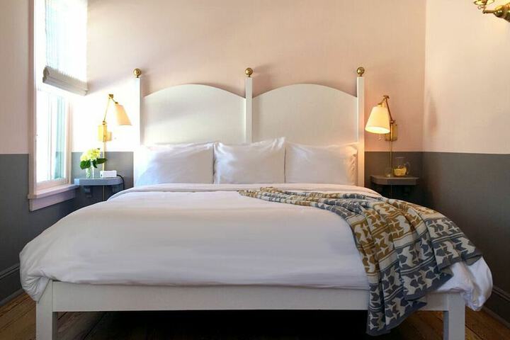 Standard | King Bed (2 of 19)