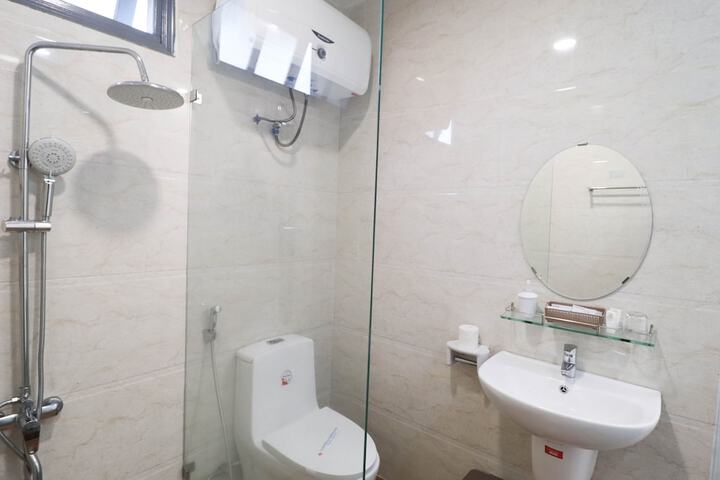 Room 12 of 15