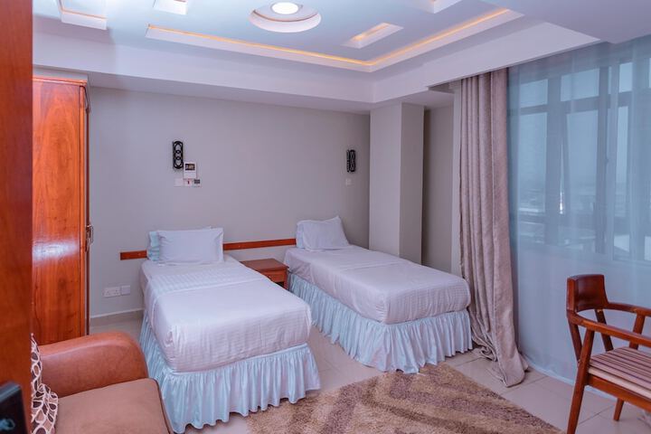 Room 9 of 46