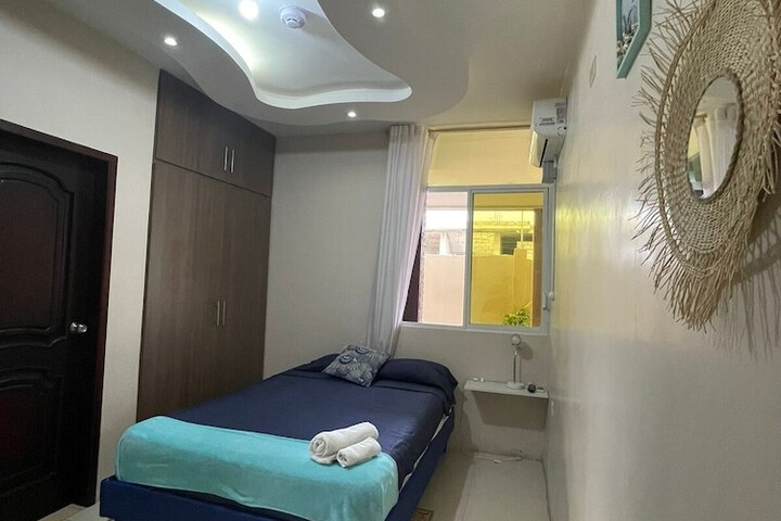 Room 21 of 43