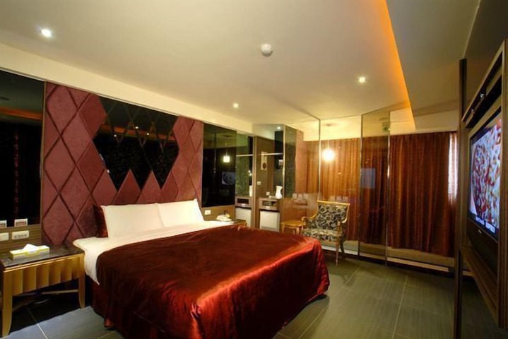Room 57 of 107