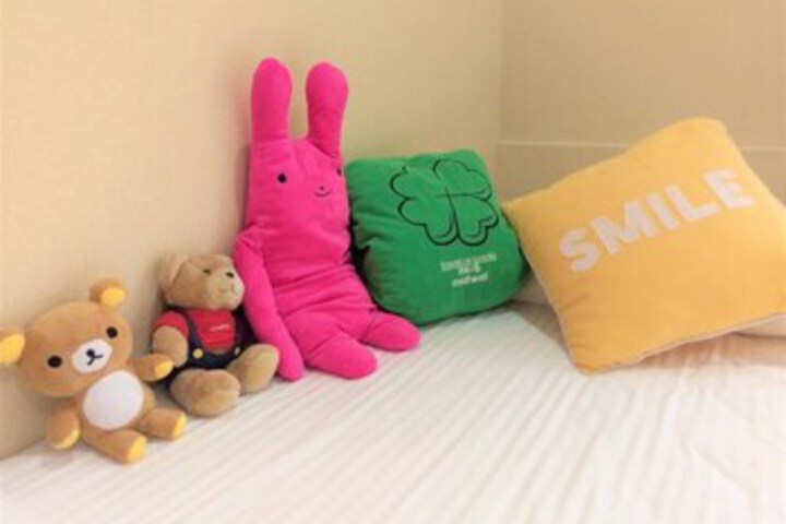 Room 17 of 37