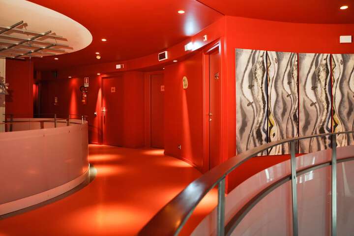 Ballroom/Hall 123 of 146