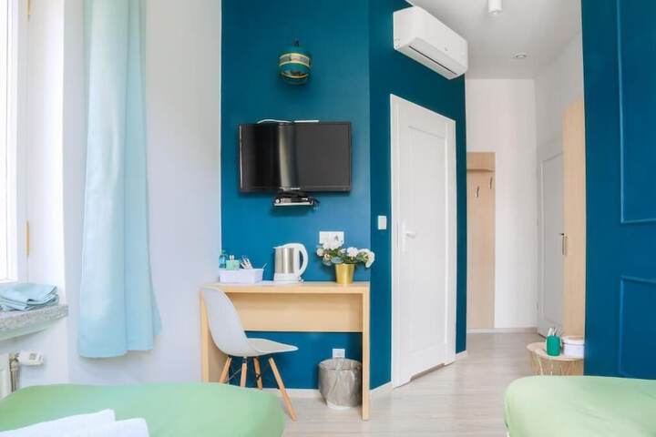 Room 4 of 45