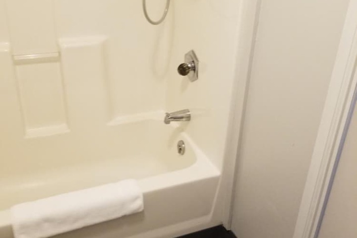 Room 34 of 43