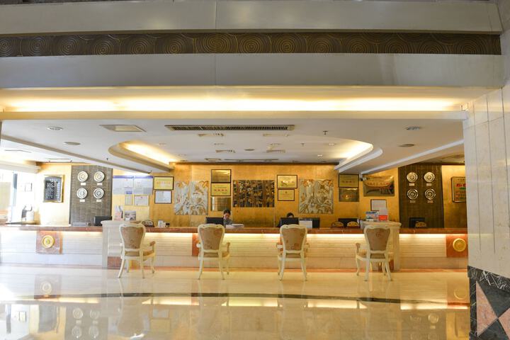Guest Lobby