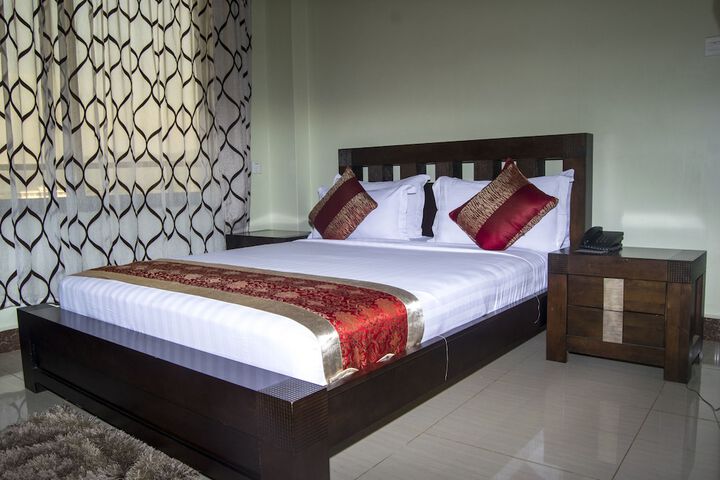 Room 5 of 22