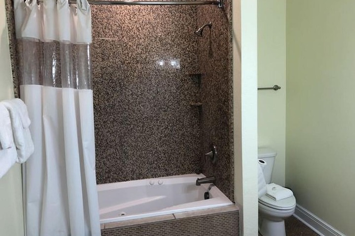 Room 133 of 173