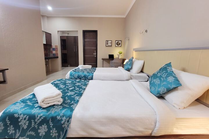 Room 3 of 18