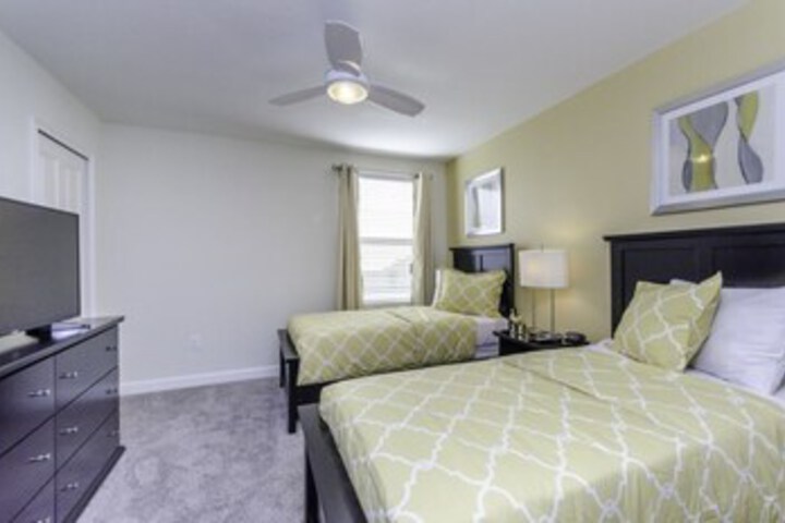 Room 14 of 38