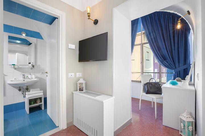 Room 12 of 55