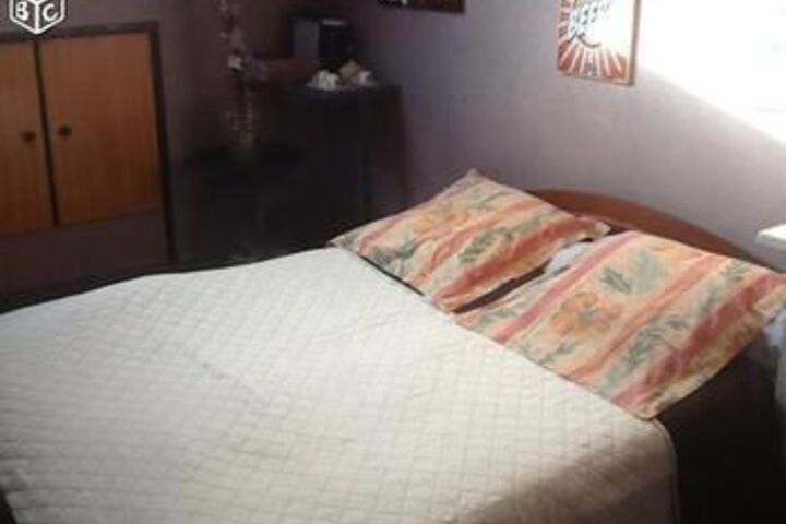 Room 2 of 4