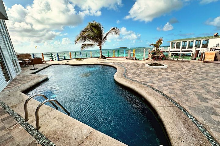 Hotel with Pool