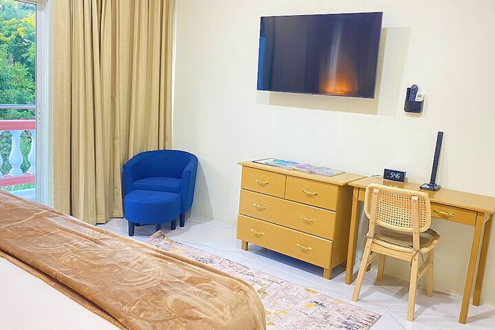 Room 19 of 49