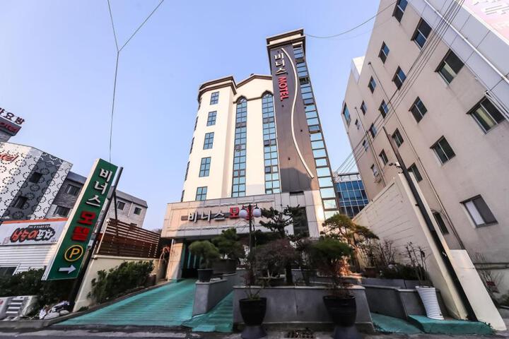 Deagu Seobu Station Venus