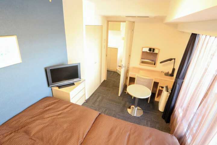 Room 9 of 29