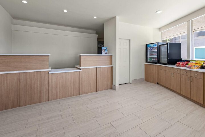 Hotel Interior 4 of 29