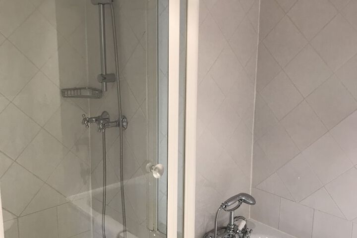 Room 14 of 39