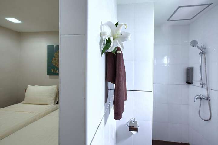 Room 35 of 43