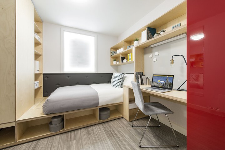 Room 3 of 11