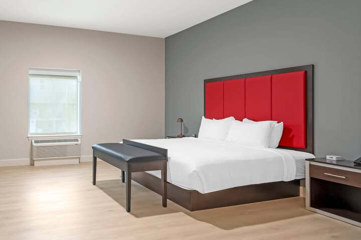 Room 14 of 48