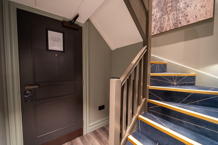 Room 20 of 44
