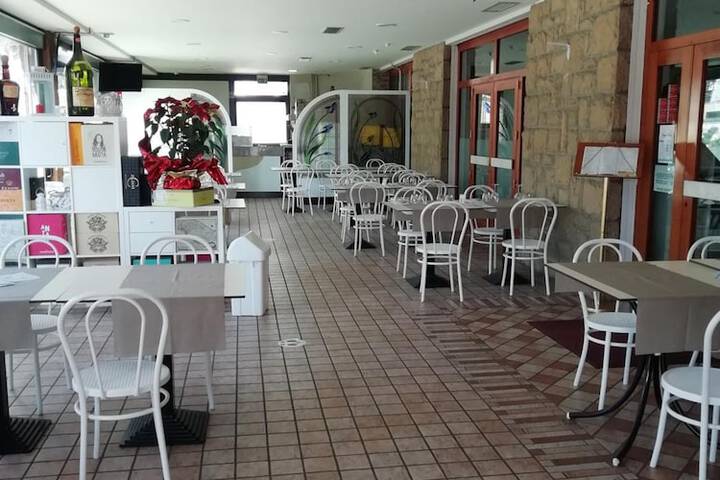 Breakfast/Coffee Service 18 of 24