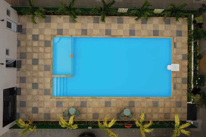Pool 41 of 69