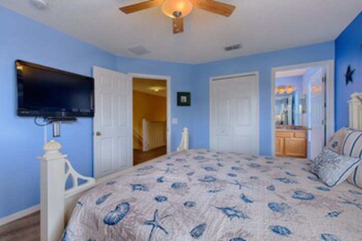 Room 142 of 272