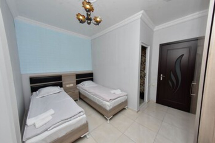 Room 30 of 37