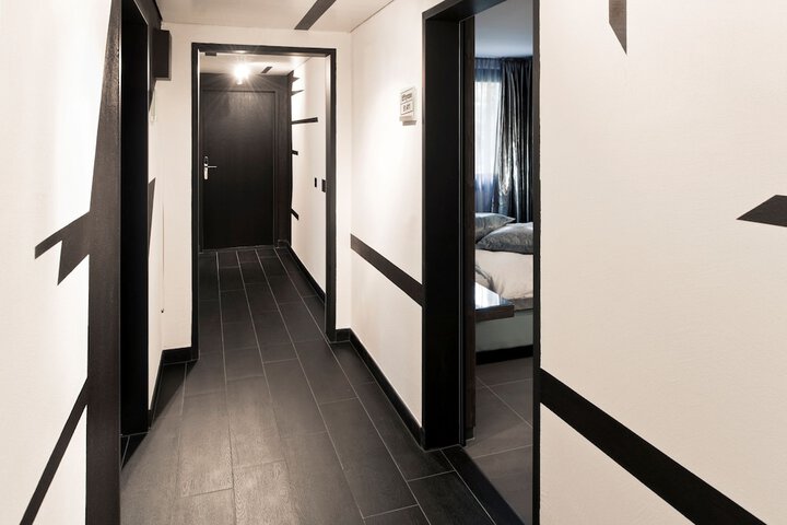 Ballroom/Hall 22 of 27