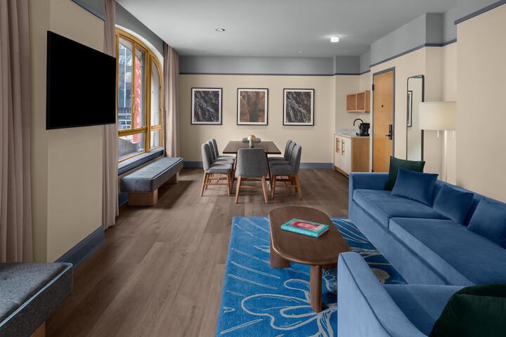 Room 17 of 61