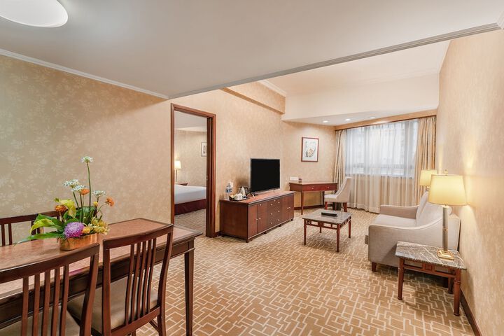Room 26 of 37