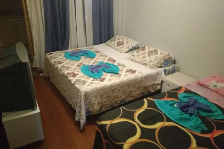 Room 5 of 18