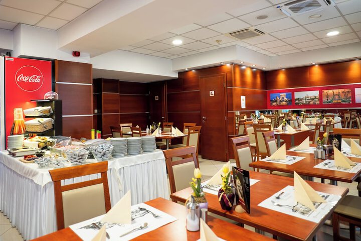 Dining 134 of 153